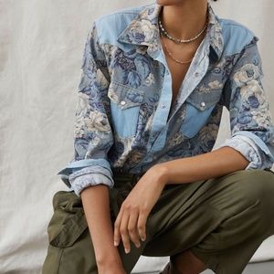 Anthropologie Love The Label Floral Chambray Buttondown Blue Motif Size S